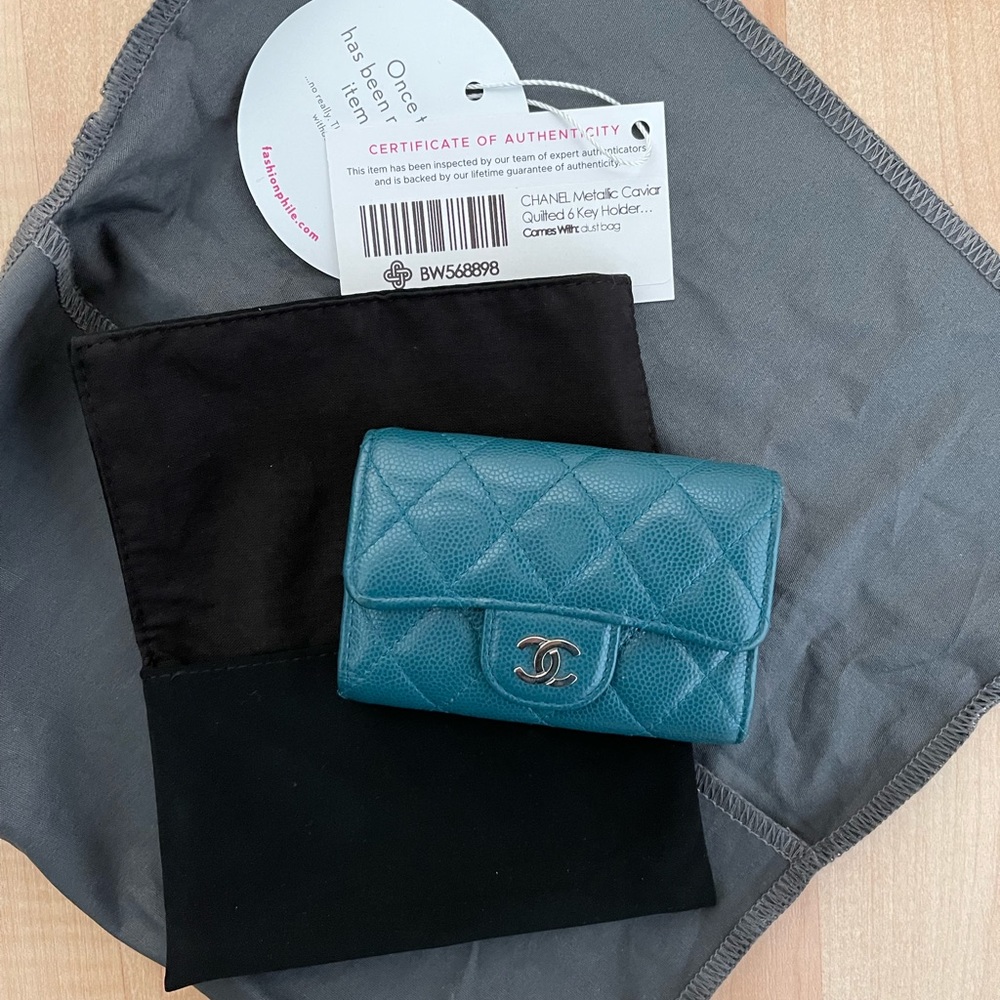 Authentic Chanel 4 ring key holder